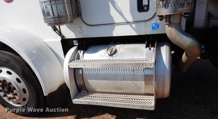 image for item MH9150 2007 Peterbilt 379  semi truck
