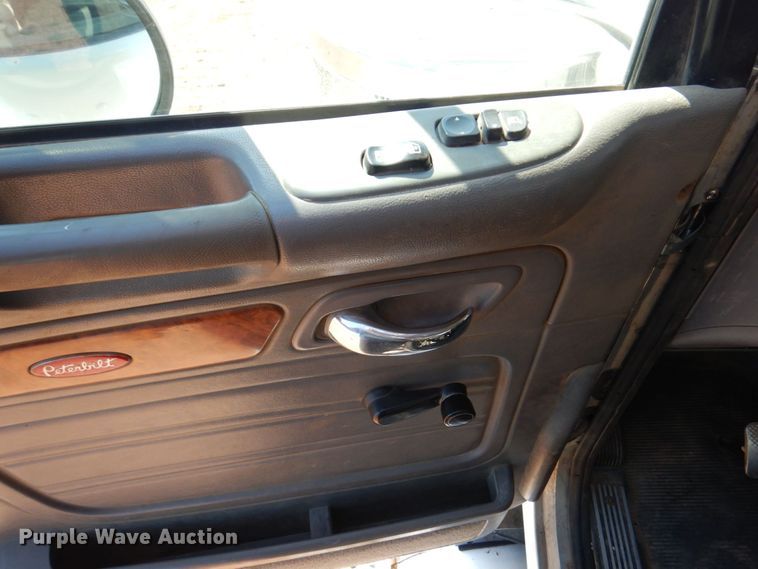 image for item MH9150 2007 Peterbilt 379  semi truck