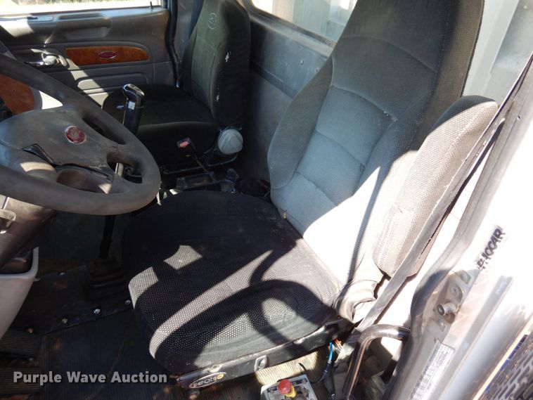 image for item MH9150 2007 Peterbilt 379  semi truck