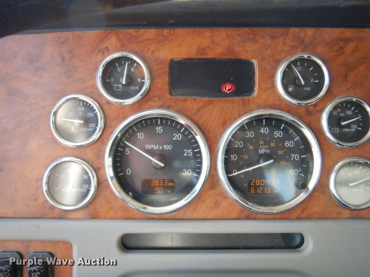 image for item MH9150 2007 Peterbilt 379  semi truck