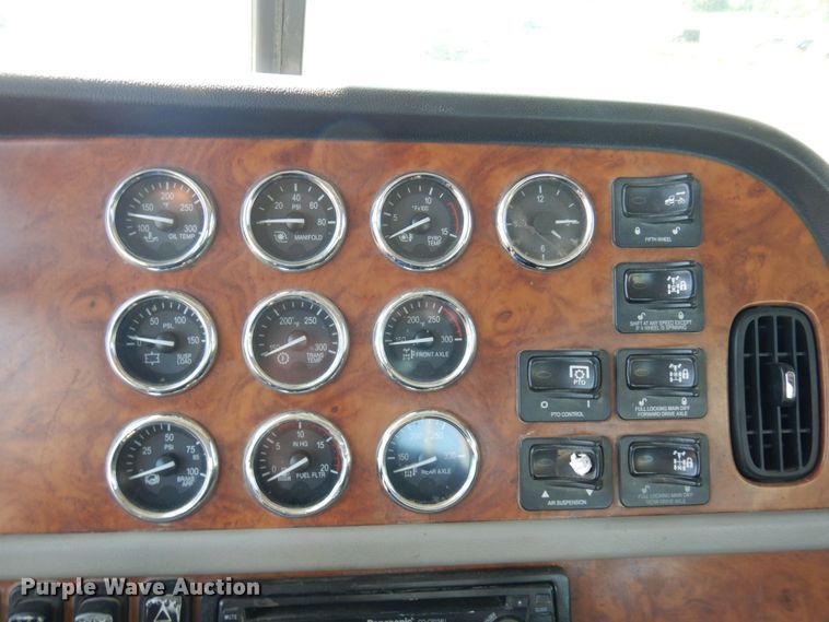 image for item MH9150 2007 Peterbilt 379  semi truck