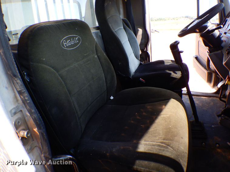 image for item MH9150 2007 Peterbilt 379  semi truck