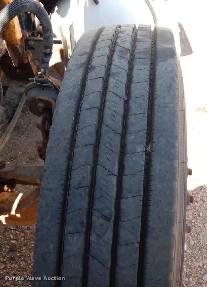 image for item MH9150 2007 Peterbilt 379  semi truck