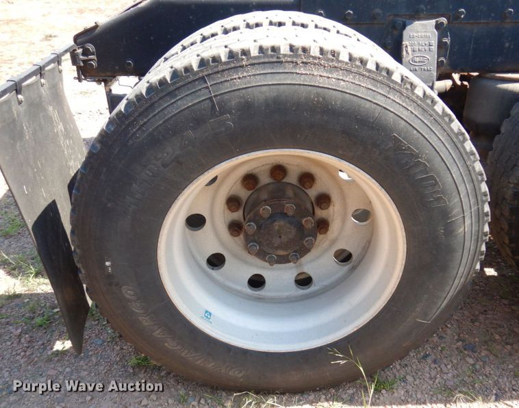 image for item MH9150 2007 Peterbilt 379  semi truck