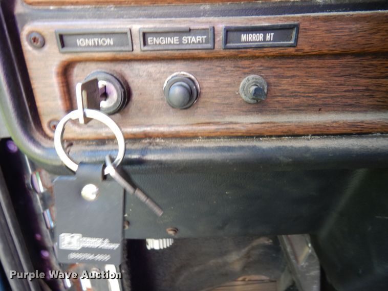 image for item MH9204 1995 Freightliner  semi truck