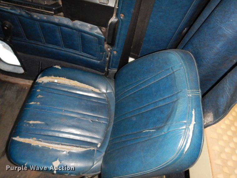 image for item MH9204 1995 Freightliner  semi truck