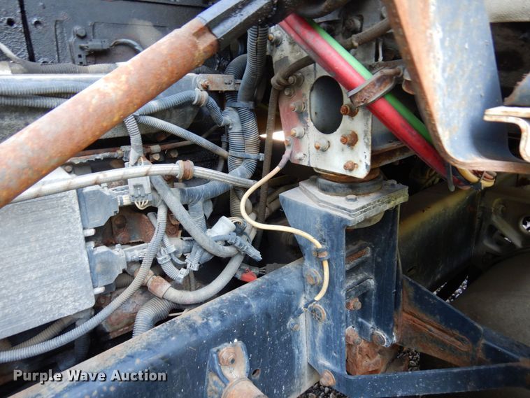 image for item MH9204 1995 Freightliner  semi truck