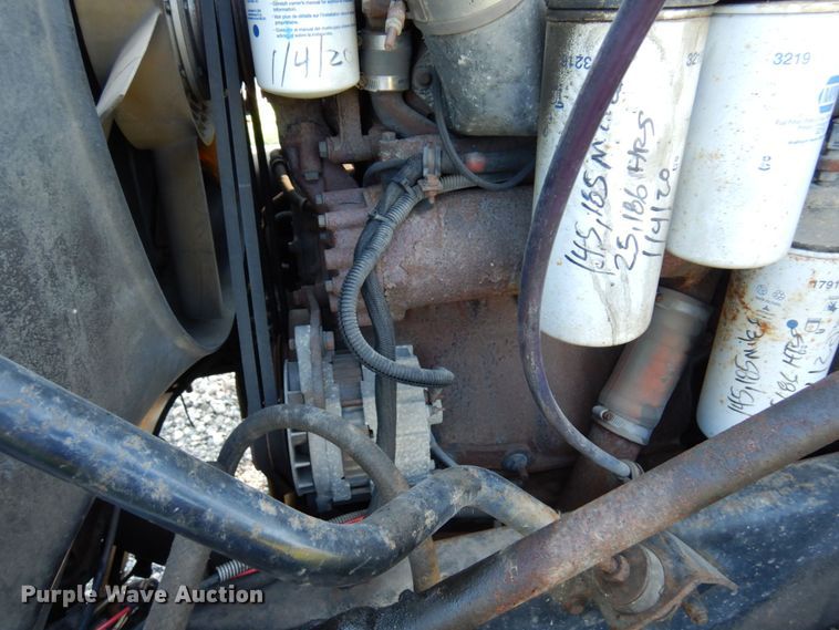 image for item MH9205 1994 Mack CH613  semi truck