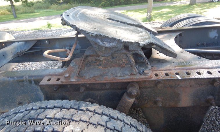 image for item MH9205 1994 Mack CH613  semi truck