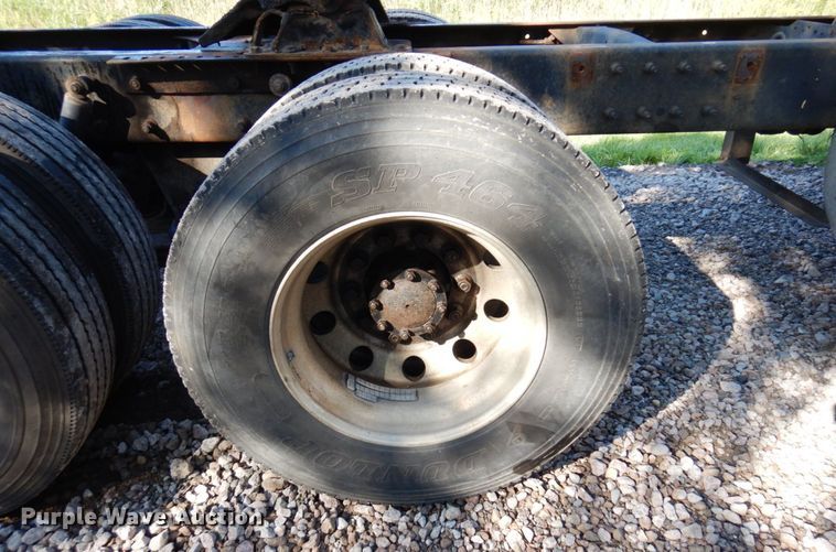 image for item MH9205 1994 Mack CH613  semi truck