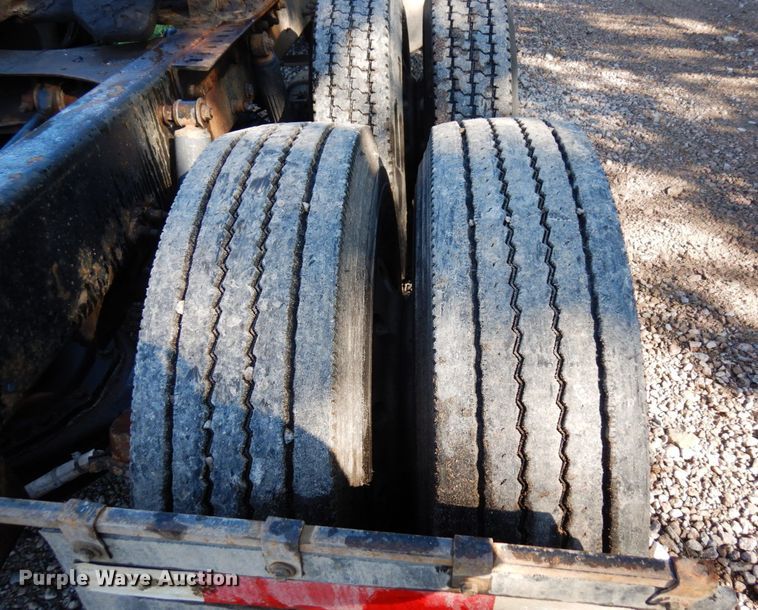 image for item MH9205 1994 Mack CH613  semi truck