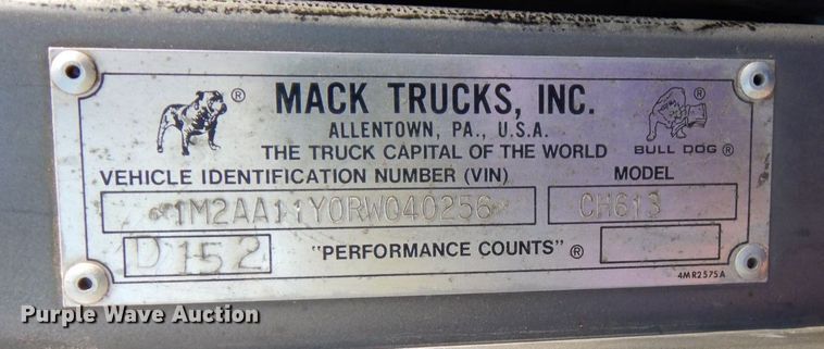 image for item MH9205 1994 Mack CH613  semi truck