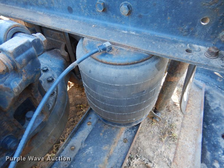 image for item MH9221 1999 Mack CH613  semi truck