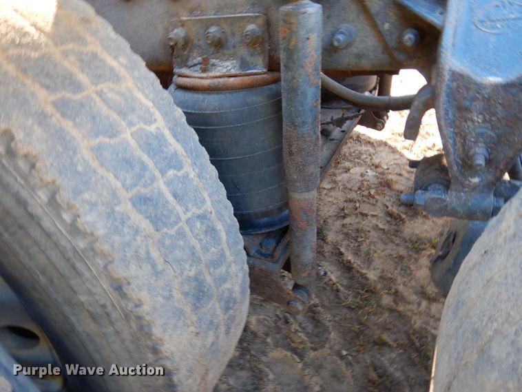 image for item MH9221 1999 Mack CH613  semi truck