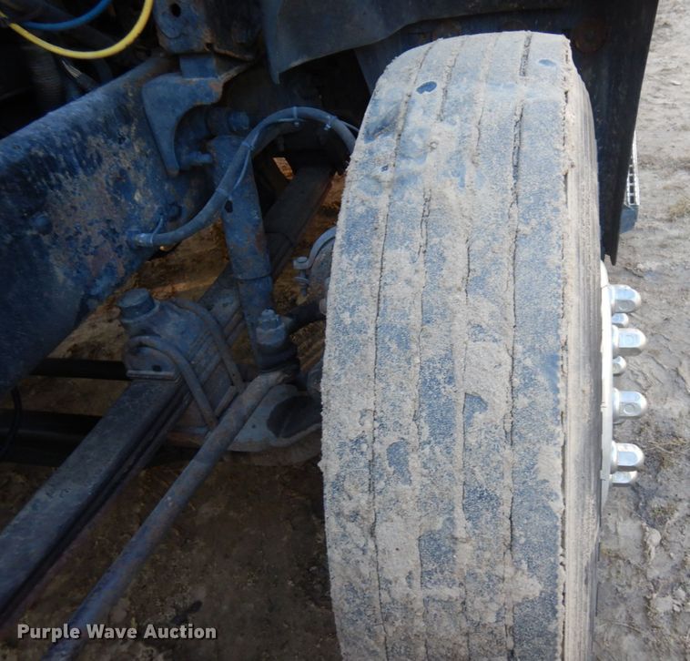 image for item MH9221 1999 Mack CH613  semi truck