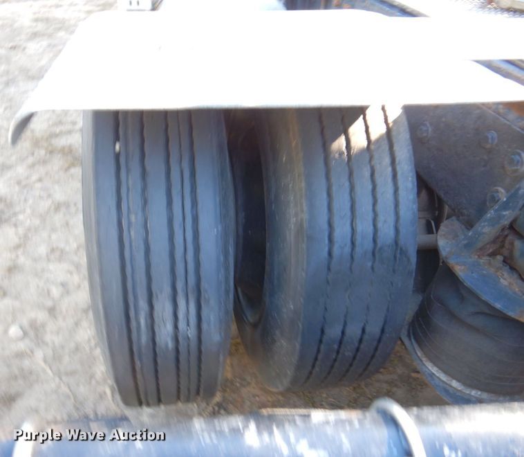 image for item MH9221 1999 Mack CH613  semi truck