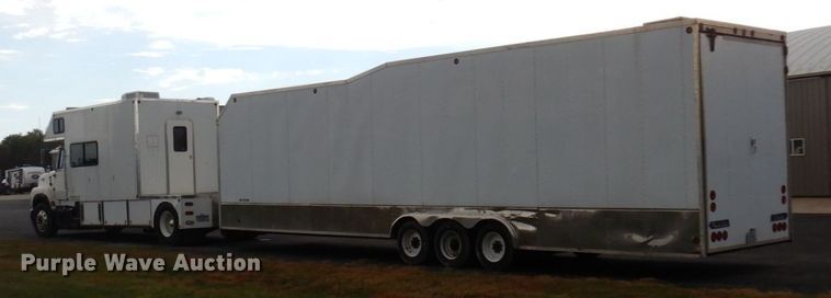 image for item MH9232 1996 Ford Aeromax L9000  truck with 1994 Wsch trailer