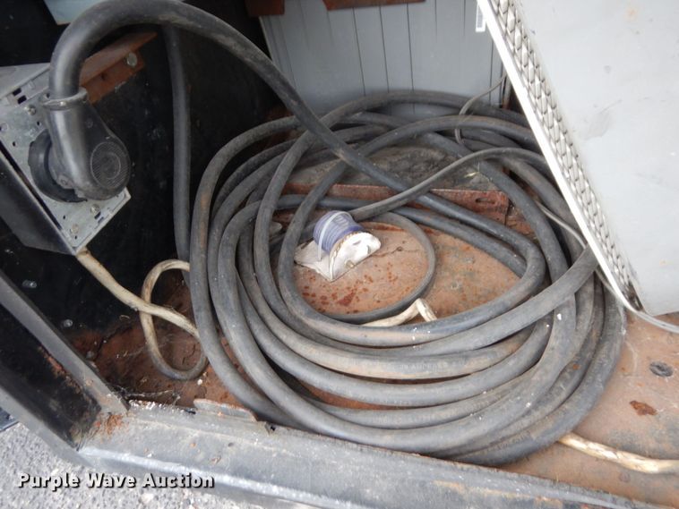 image for item MH9232 1996 Ford Aeromax L9000  truck with 1994 Wsch trailer