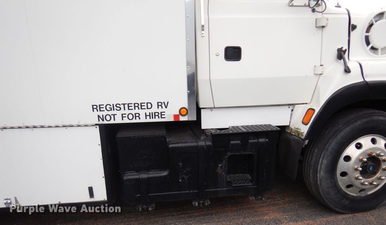 image for item MH9232 1996 Ford Aeromax L9000  truck with 1994 Wsch trailer