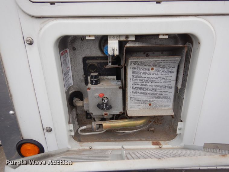 image for item MH9232 1996 Ford Aeromax L9000  truck with 1994 Wsch trailer