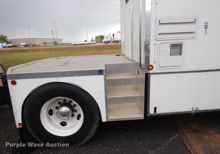 image for item MH9232 1996 Ford Aeromax L9000  truck with 1994 Wsch trailer