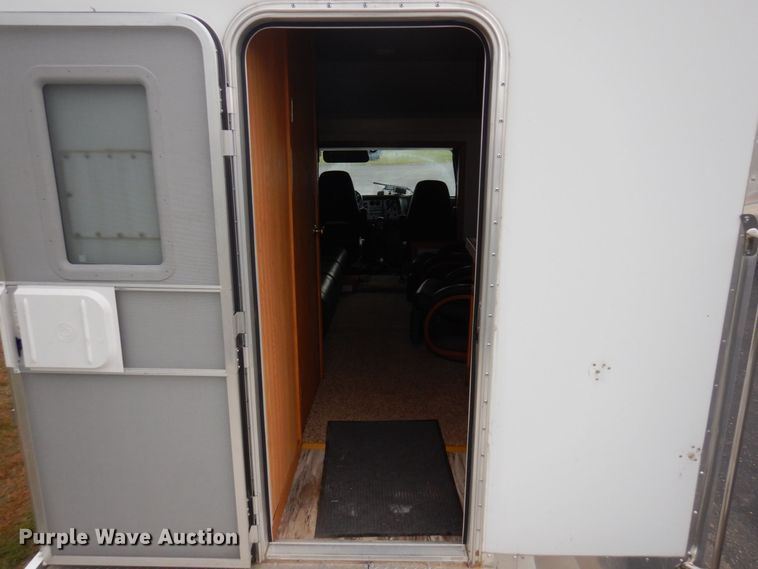 image for item MH9232 1996 Ford Aeromax L9000  truck with 1994 Wsch trailer