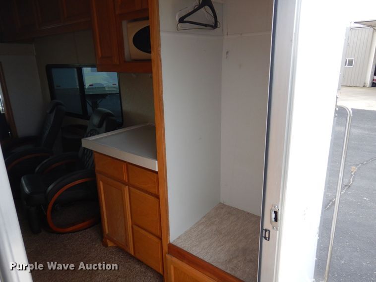 image for item MH9232 1996 Ford Aeromax L9000  truck with 1994 Wsch trailer