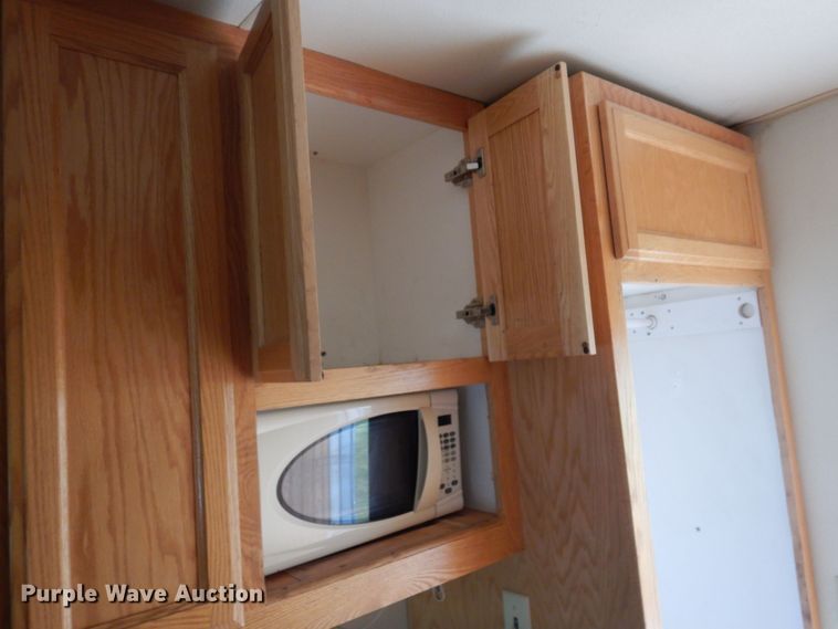 image for item MH9232 1996 Ford Aeromax L9000  truck with 1994 Wsch trailer