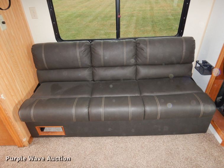 image for item MH9232 1996 Ford Aeromax L9000  truck with 1994 Wsch trailer