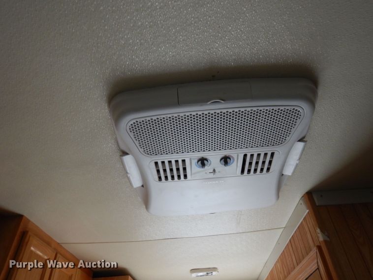 image for item MH9232 1996 Ford Aeromax L9000  truck with 1994 Wsch trailer