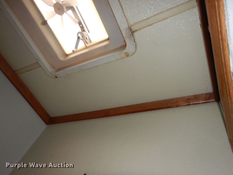 image for item MH9232 1996 Ford Aeromax L9000  truck with 1994 Wsch trailer