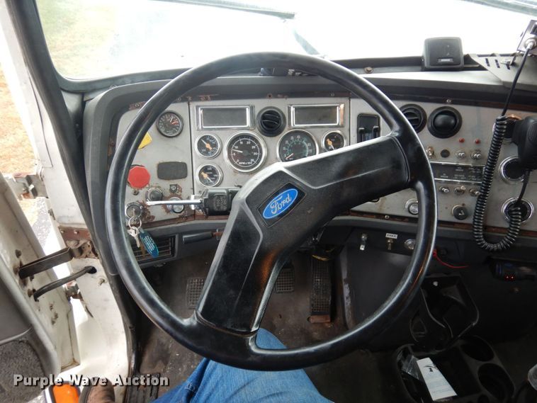 image for item MH9232 1996 Ford Aeromax L9000  truck with 1994 Wsch trailer