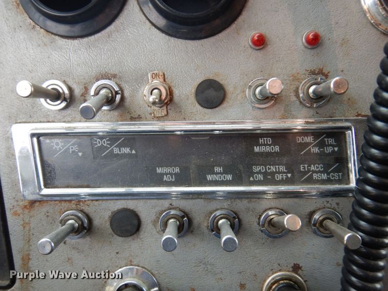 image for item MH9232 1996 Ford Aeromax L9000  truck with 1994 Wsch trailer