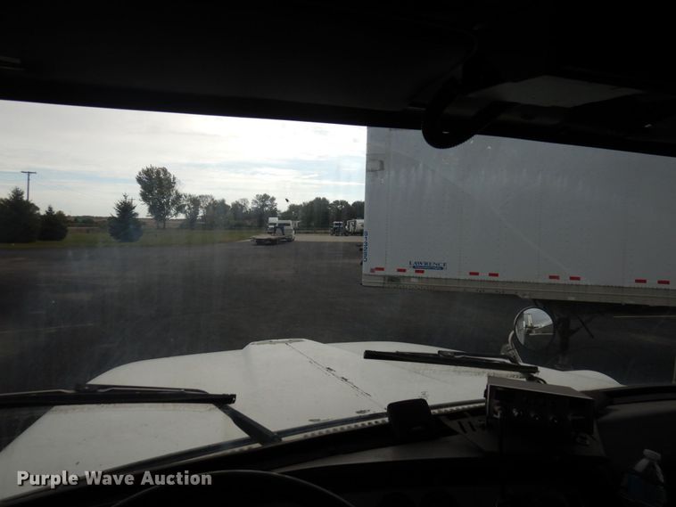 image for item MH9232 1996 Ford Aeromax L9000  truck with 1994 Wsch trailer