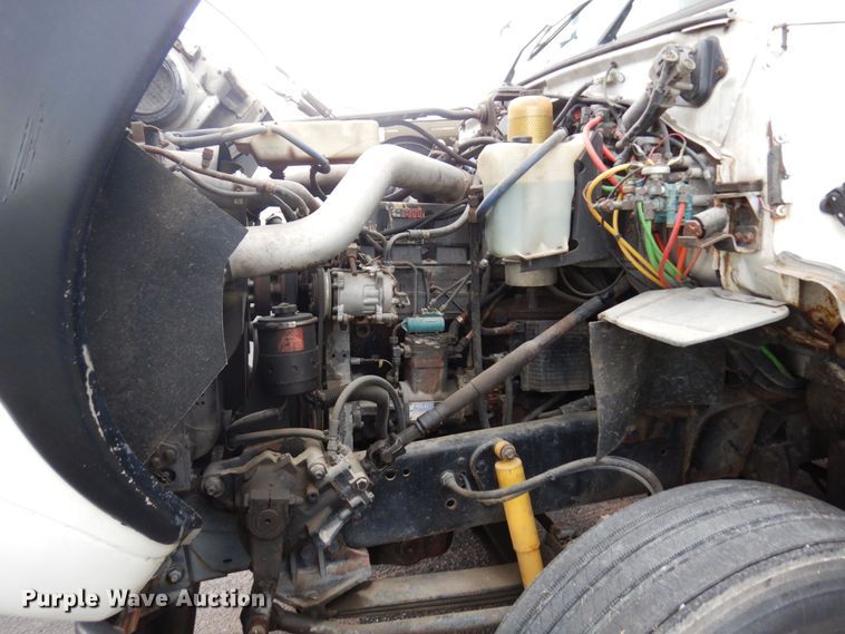 image for item MH9232 1996 Ford Aeromax L9000  truck with 1994 Wsch trailer