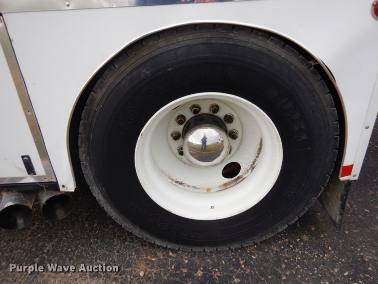 image for item MH9232 1996 Ford Aeromax L9000  truck with 1994 Wsch trailer