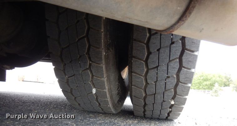 image for item MH9232 1996 Ford Aeromax L9000  truck with 1994 Wsch trailer