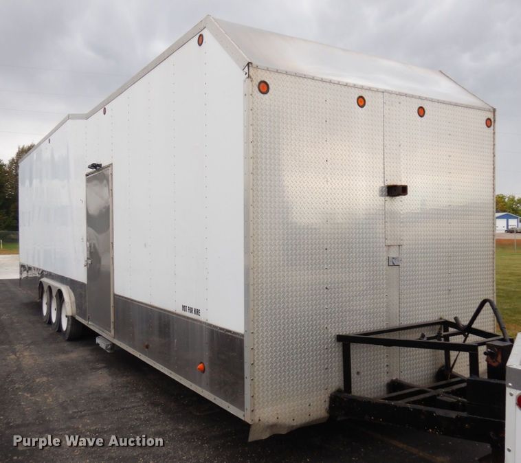 image for item MH9232 1996 Ford Aeromax L9000  truck with 1994 Wsch trailer