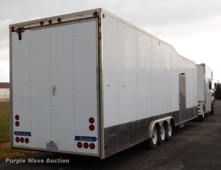 image for item MH9232 1996 Ford Aeromax L9000  truck with 1994 Wsch trailer
