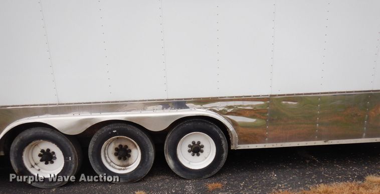 image for item MH9232 1996 Ford Aeromax L9000  truck with 1994 Wsch trailer
