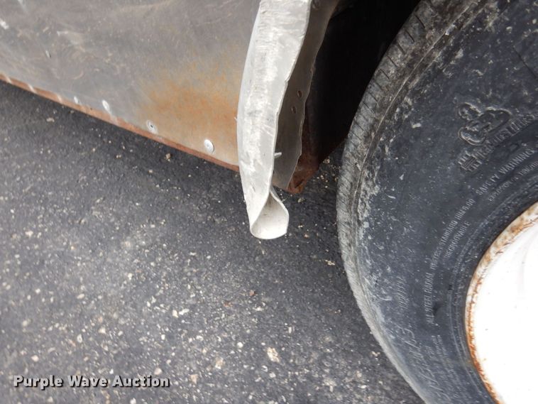 image for item MH9232 1996 Ford Aeromax L9000  truck with 1994 Wsch trailer