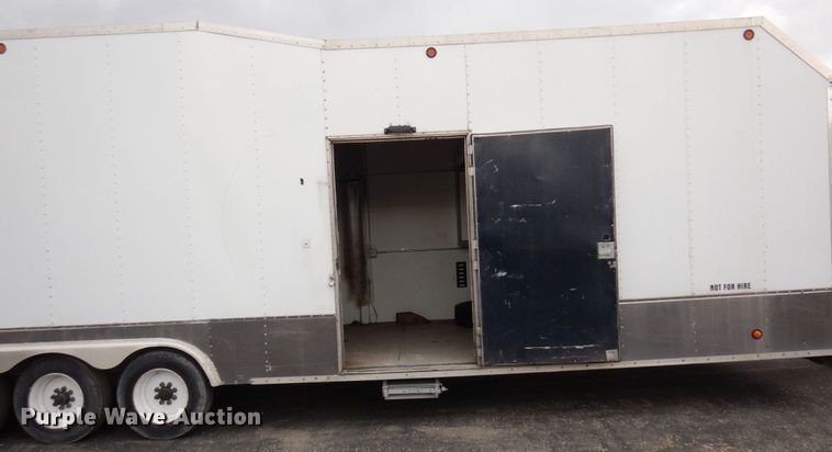 image for item MH9232 1996 Ford Aeromax L9000  truck with 1994 Wsch trailer