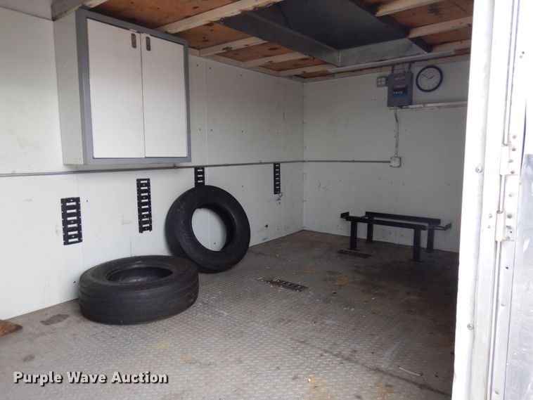 image for item MH9232 1996 Ford Aeromax L9000  truck with 1994 Wsch trailer