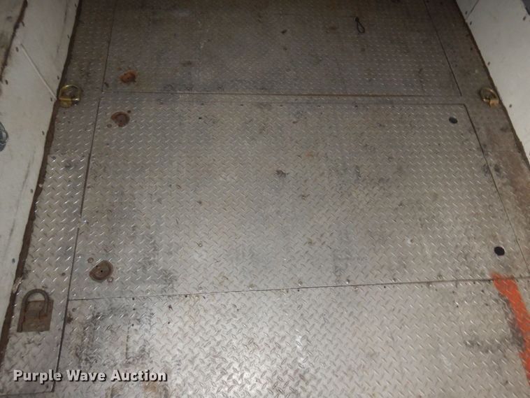 image for item MH9232 1996 Ford Aeromax L9000  truck with 1994 Wsch trailer