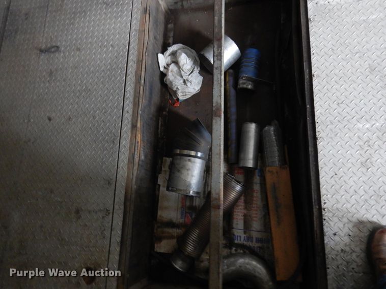 image for item MH9232 1996 Ford Aeromax L9000  truck with 1994 Wsch trailer