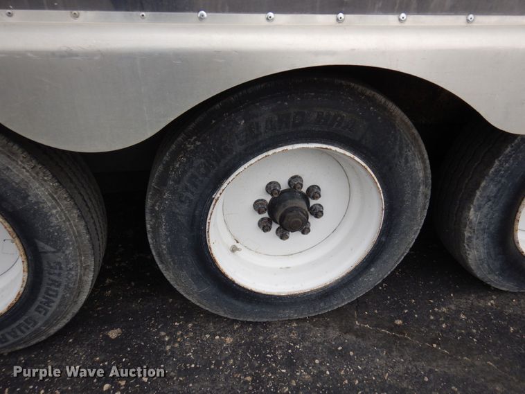 image for item MH9232 1996 Ford Aeromax L9000  truck with 1994 Wsch trailer