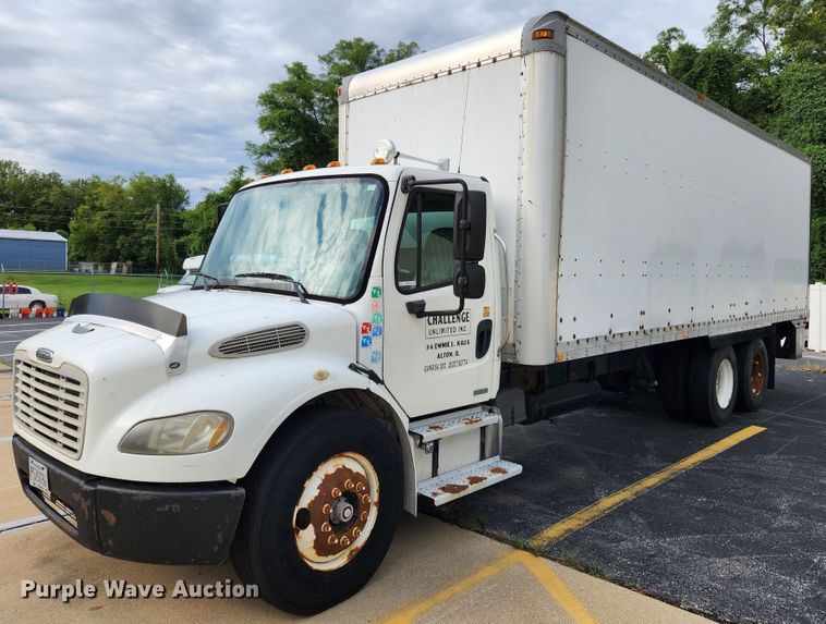 image for item MK9365 2005 Freightliner Business Class M2  box truck