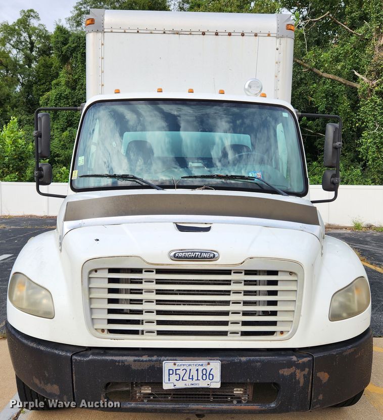image for item MK9365 2005 Freightliner Business Class M2  box truck