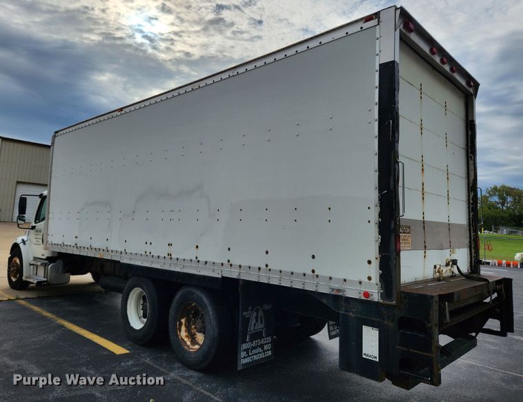 image for item MK9365 2005 Freightliner Business Class M2  box truck