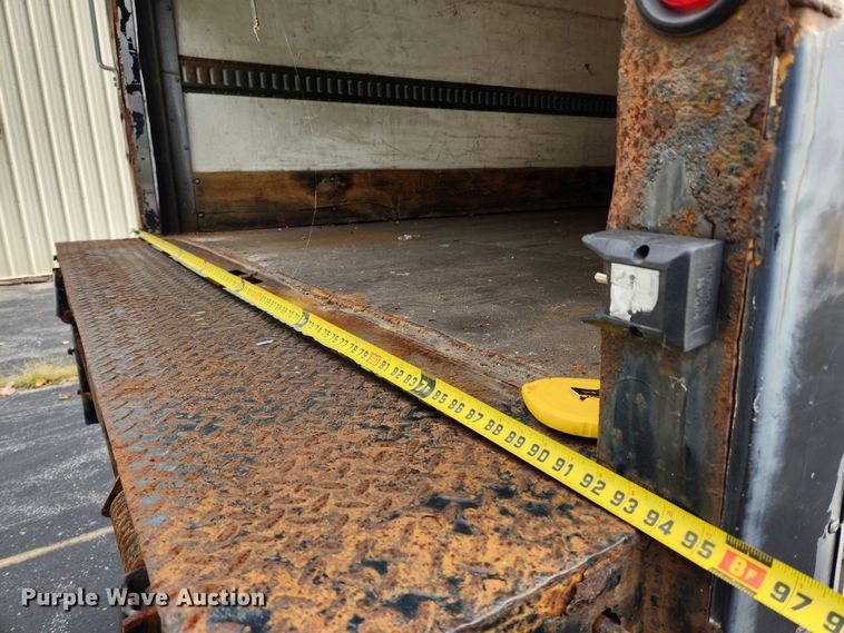 image for item MK9365 2005 Freightliner Business Class M2  box truck